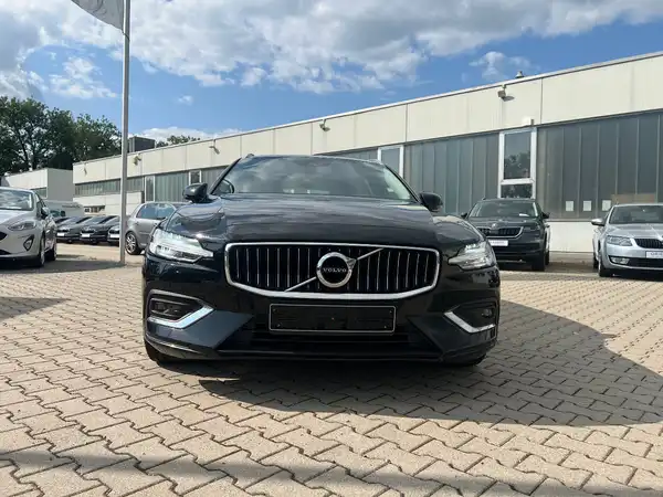 VOLVO V60 (6/28)