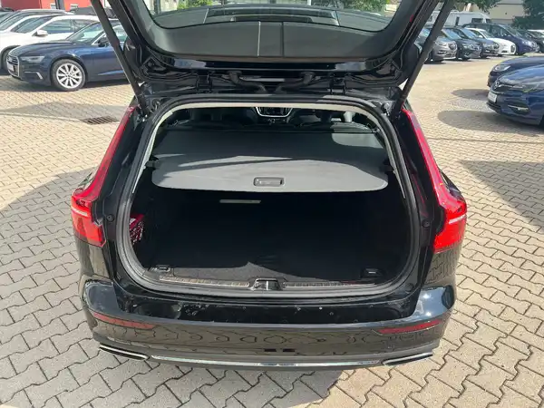 VOLVO V60 (7/28)