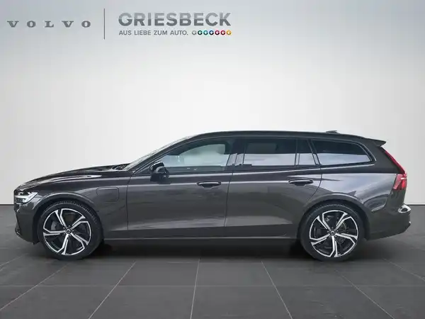 VOLVO V60 (2/18)