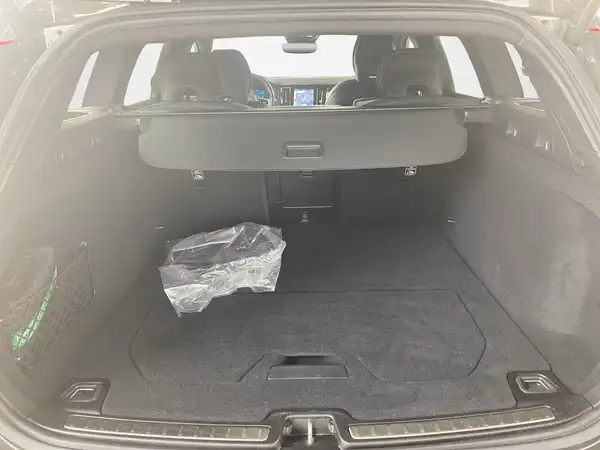 VOLVO V60 (11/18)
