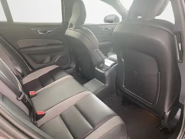 VOLVO V60 (13/18)
