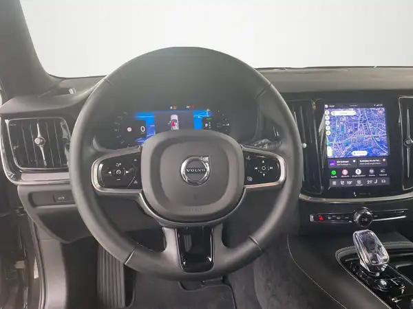 VOLVO V60 (10/18)
