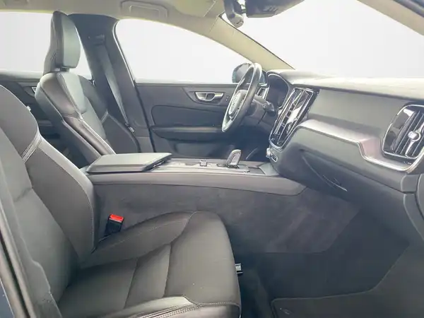 VOLVO V60 (12/19)