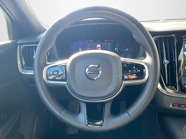 VOLVO V60 (11/24)