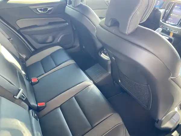 VOLVO V60 (14/24)