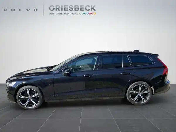 VOLVO V60 (3/24)