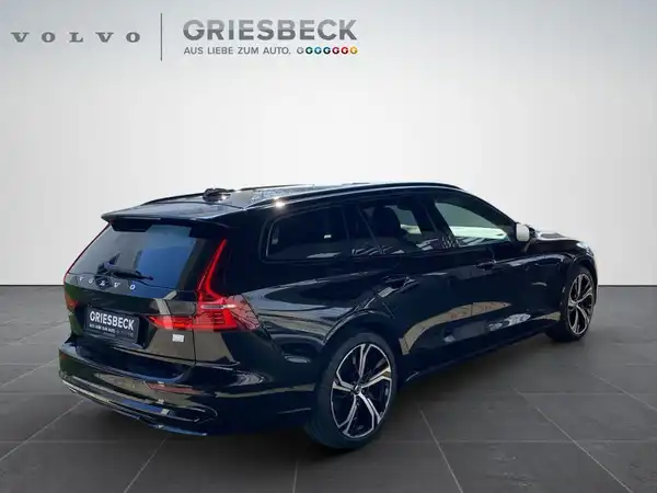 VOLVO V60 (6/24)