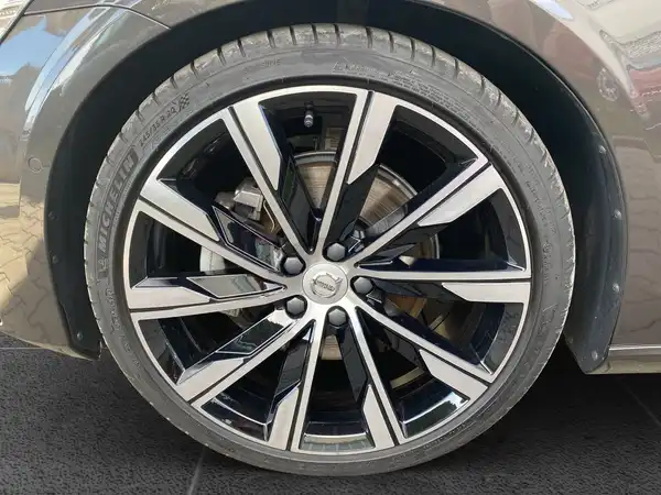 VOLVO V60 (15/23)