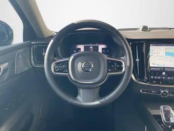 VOLVO V60 (10/23)