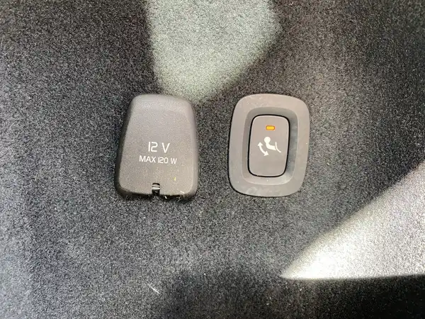 VOLVO V60 (20/21)
