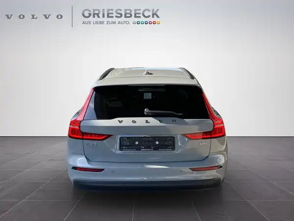 VOLVO V60 (4/21)
