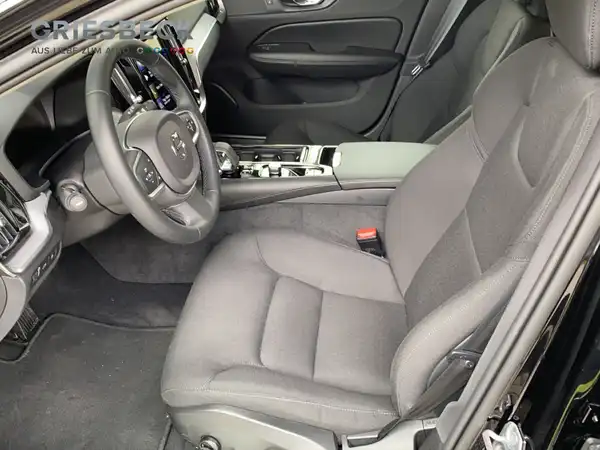 VOLVO V60 (9/17)
