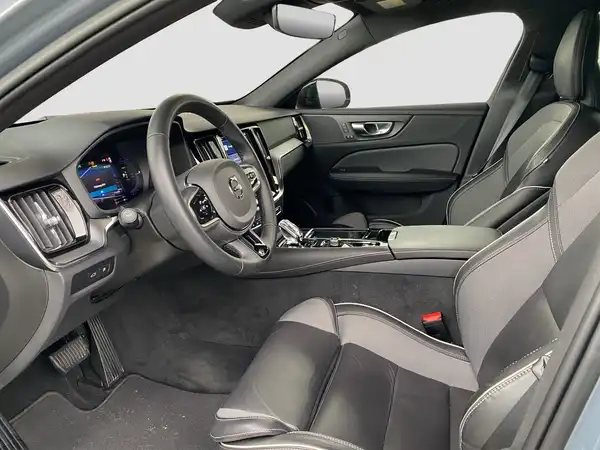 VOLVO V60 (7/16)