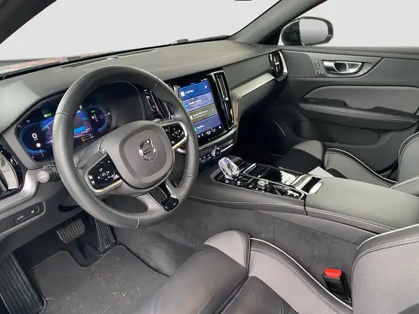 VOLVO V60 (8/16)