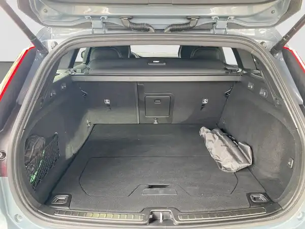 VOLVO V60 (10/16)