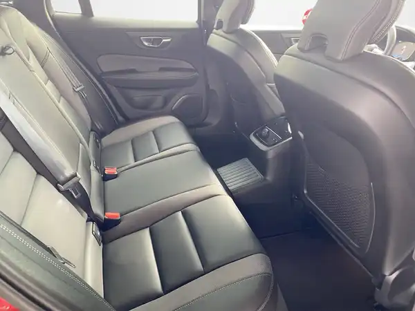 VOLVO V60 (13/22)