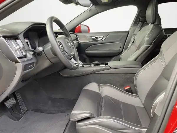 VOLVO V60 (7/22)