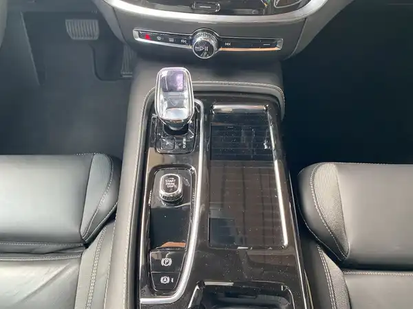 VOLVO V60 (9/22)