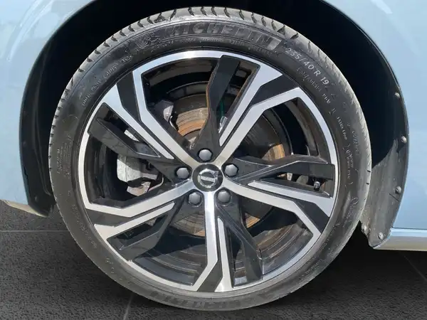 VOLVO V60 (15/21)