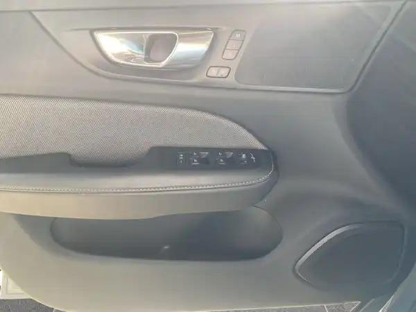 VOLVO V60 (17/21)