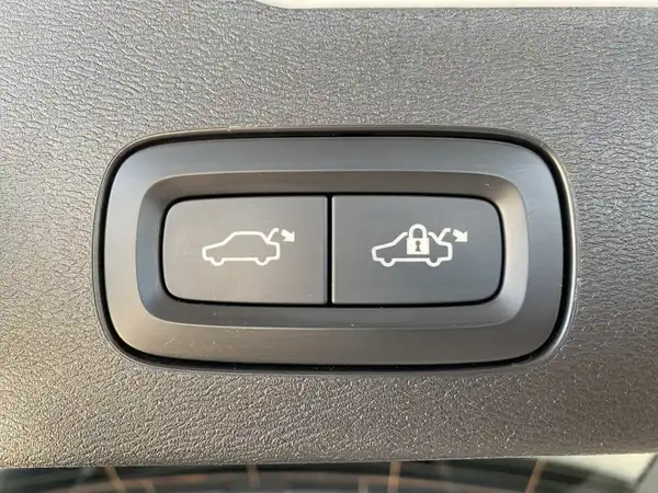 VOLVO V60 (20/20)