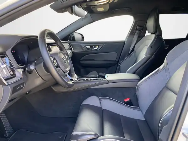 VOLVO V60 (7/20)