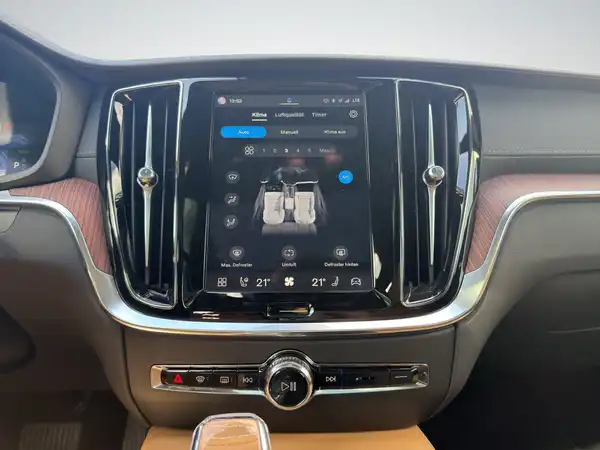 VOLVO V60 (11/22)