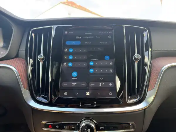VOLVO V60 (17/22)