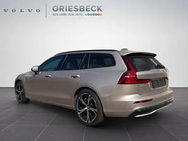 VOLVO V60 (3/22)