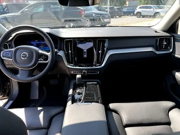 VOLVO V60 (19/27)