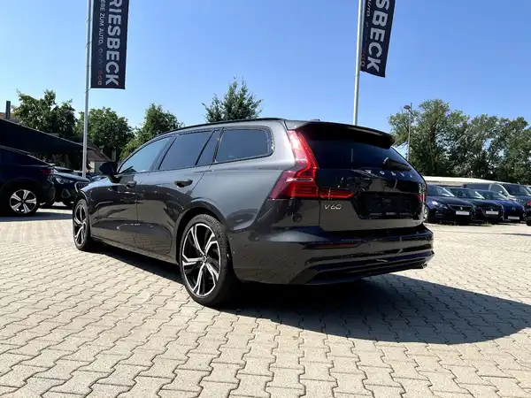 VOLVO V60 (3/27)
