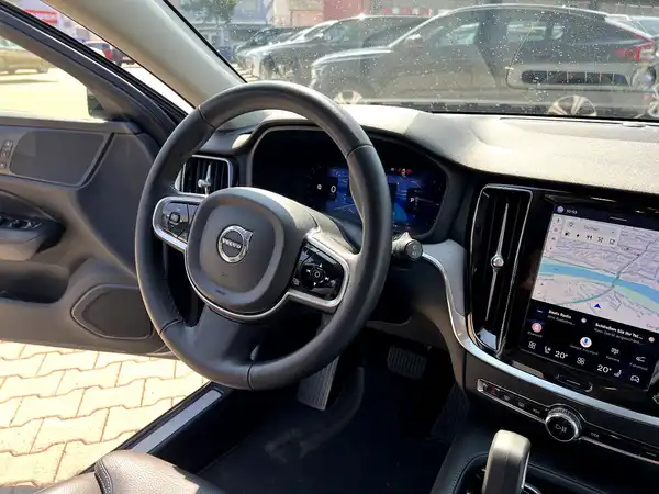 VOLVO V60 (26/27)