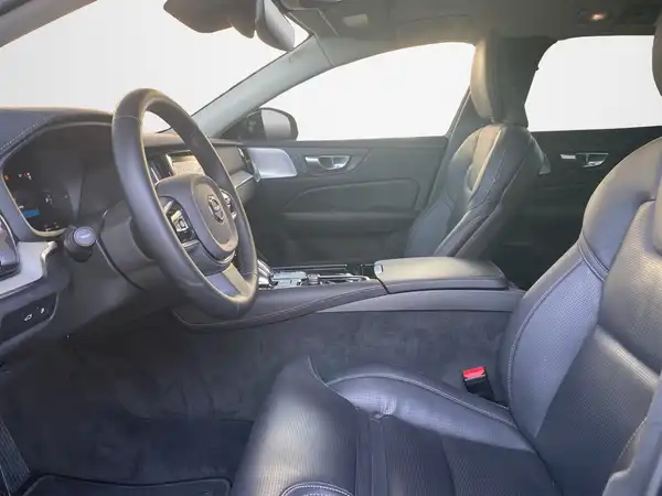 VOLVO V60 (7/22)