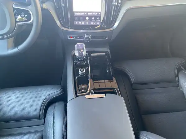 VOLVO V60 (9/22)