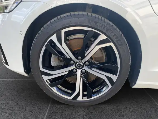 VOLVO V60 (15/22)