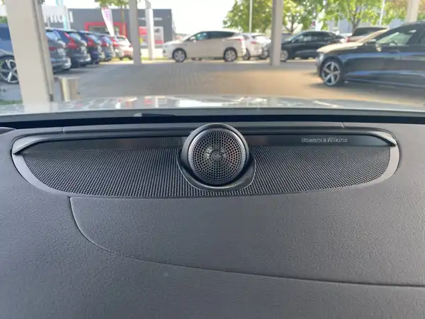 VOLVO V60 (18/22)