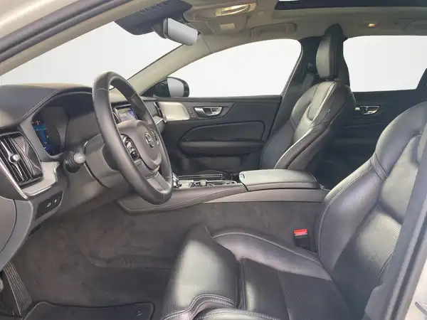 VOLVO V60 (7/22)