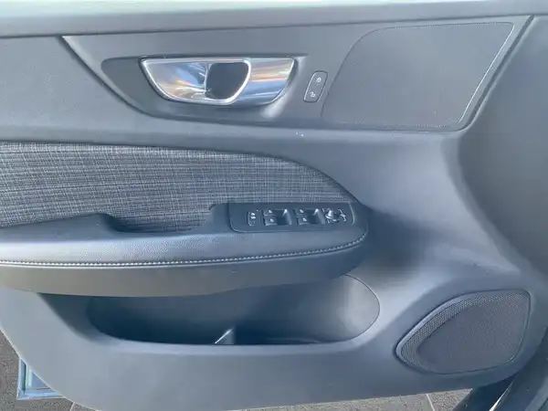 VOLVO V60 (17/22)