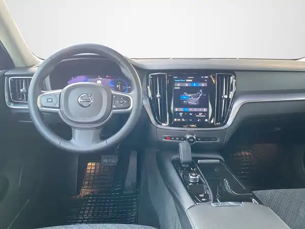 VOLVO V60 (8/22)