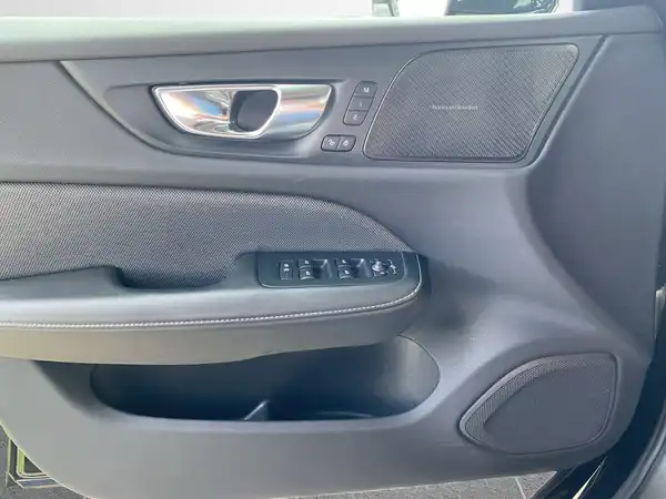 VOLVO V60 (17/22)