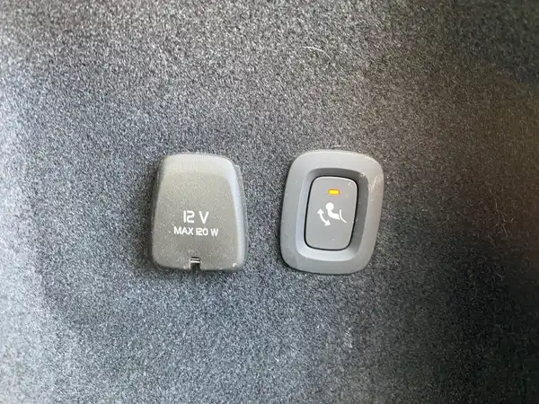 VOLVO V60 (21/22)