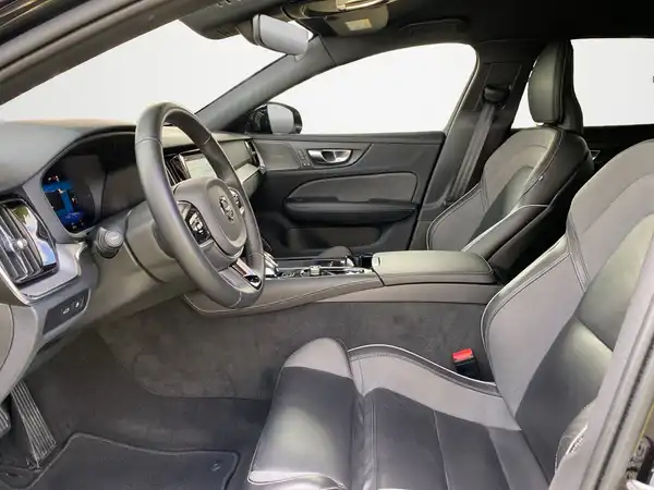 VOLVO V60 (7/22)