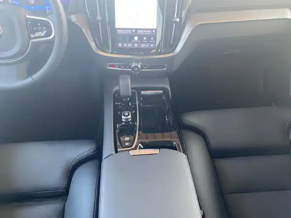 VOLVO V60 (9/21)