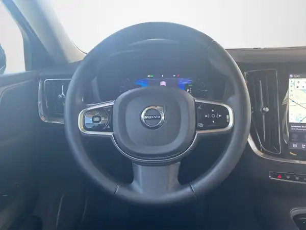 VOLVO V60 (10/21)