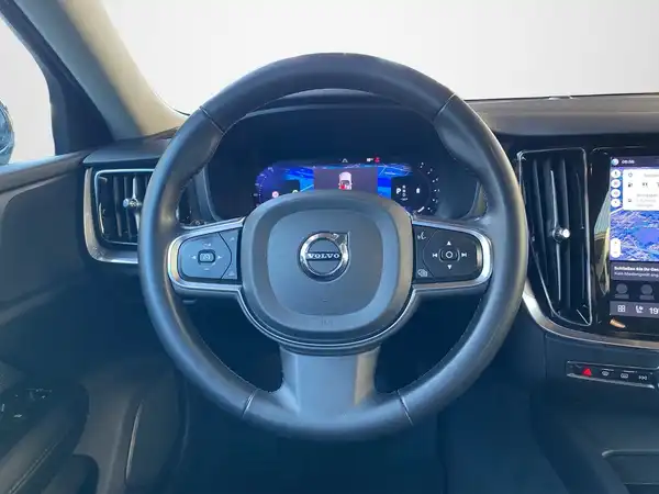 VOLVO V60 (10/19)