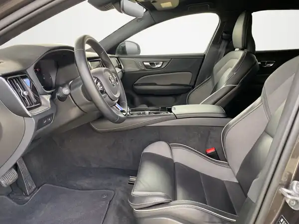 VOLVO V60 (7/20)