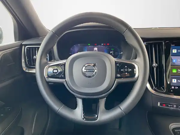 VOLVO V60 (10/20)