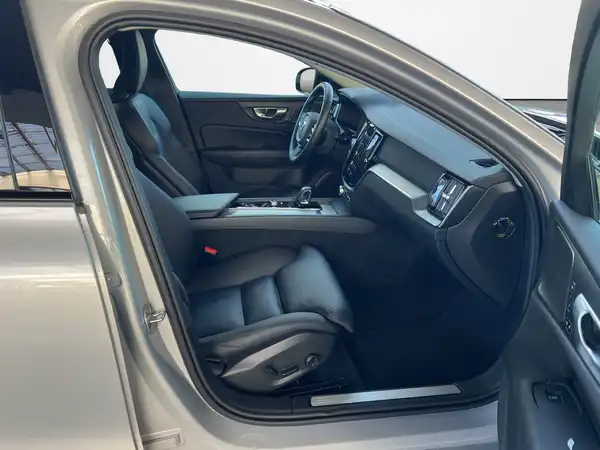 VOLVO V60 (12/20)