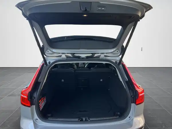 VOLVO V60 (14/20)