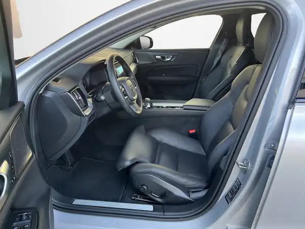VOLVO V60 (7/20)